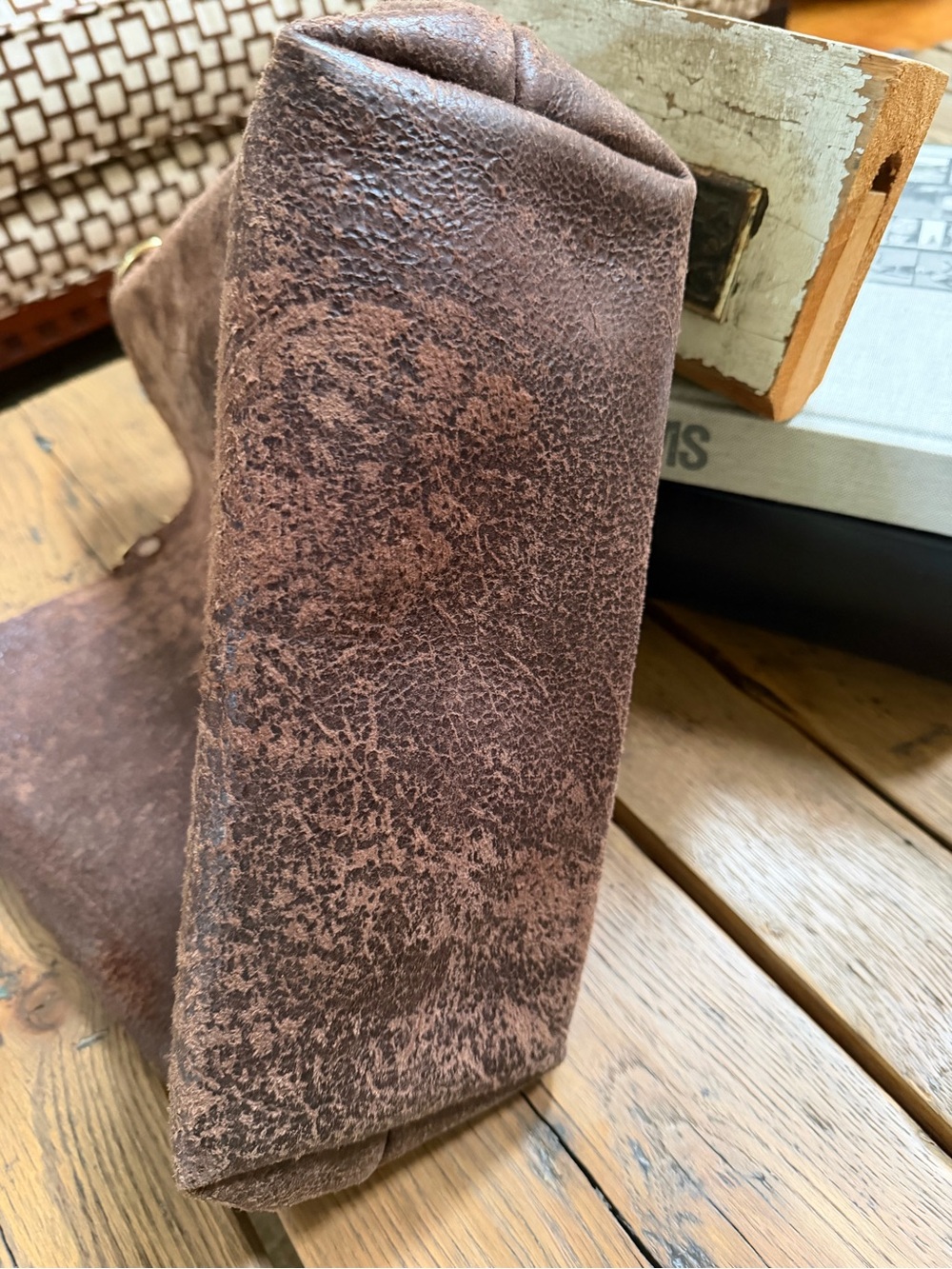 Meanwhile Carryall and Crossbody - Brown Leather Bag - Picture 5 of 8